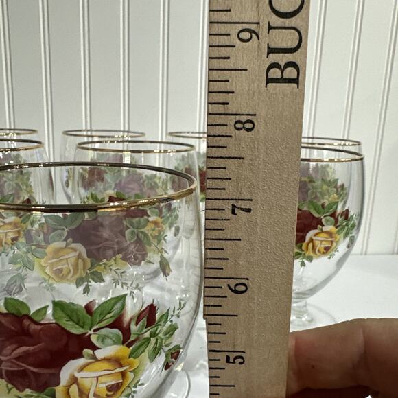 Lot Of 8 ROYAL ALBERT Old Country Roses All Purpose GOBLET Wine Glass Excellent - Picture 6 of 7
